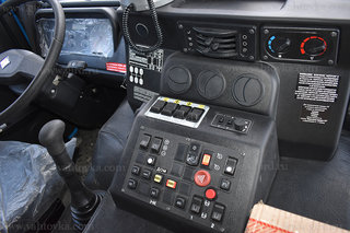 Вахтовый автобус Урал 4320 с грузовой платформой и КМУ PK-7.001 SLD