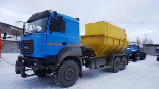 Комбинированная дорожная машина КДМ на шасси Урал 4320