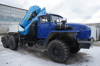 Седельный тягач Урал 4320 с КМУ ИМ-240-04