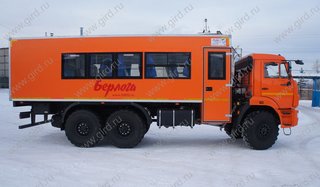 Вахтовый автобус 58498Е "Берлога" КамАЗ 43118 на 22 места с грузовым отсеком