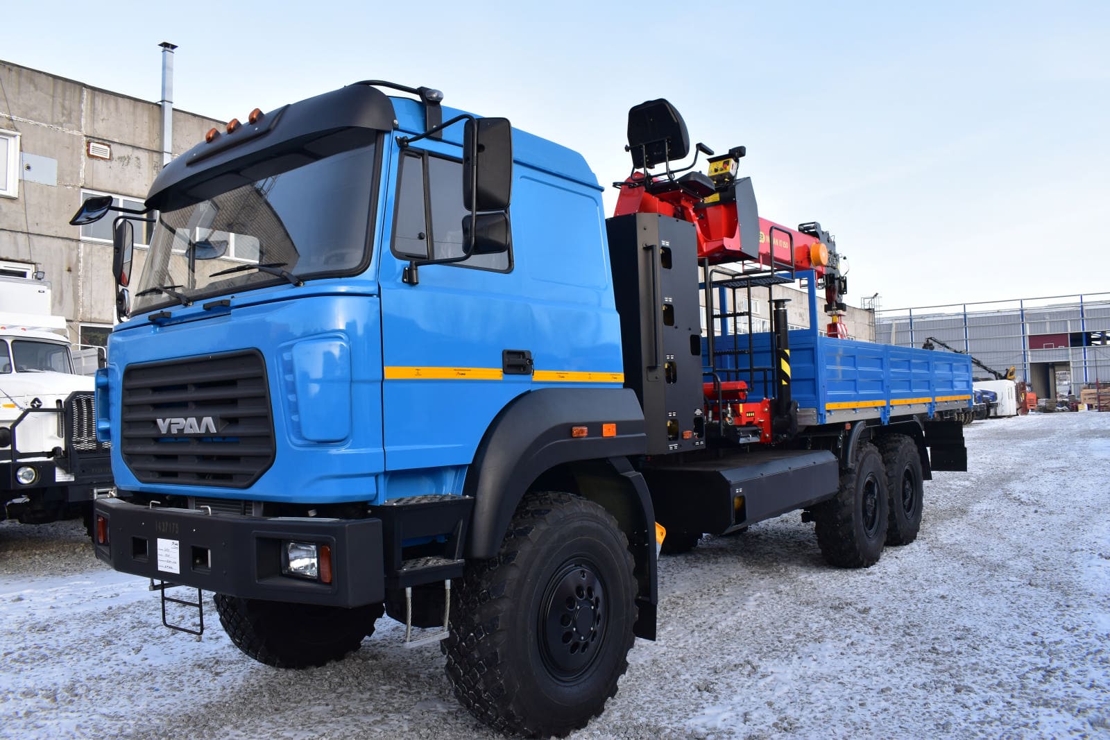 Бортовой автомобиль на базе Урал 4320 (метан) с КМУ ИТ-150
