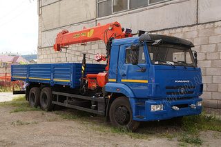 Бортовой автомобиль КАМАЗ 65117 с КМУ ИТ-180