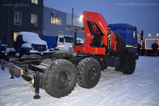 Седельный тягач с КМУ ИМ-320 на шасси Урал 44202-3511-82Е5