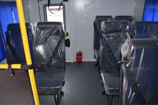 Вахтовый автобус с бортовой платформой на шасси Камаз 43118-23027-50