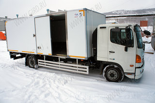 HINO 500 GD8JLTA-QHR Изотермический фургон с сдвижной дверью
