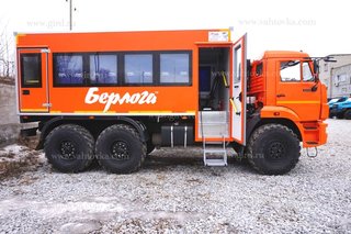 Вахтовый автобус "Берлога" КамАЗ 43118-3027-46 (22 места)