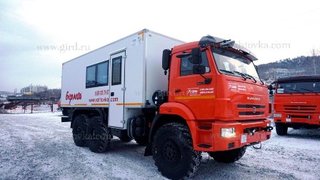 Вахтовый автобус "Берлога" КамАЗ 43118-3027-50 (14 мест) с грузовым отсеком