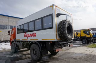 Вахтовый автобус "Берлога" на шасси КамАЗ 43502