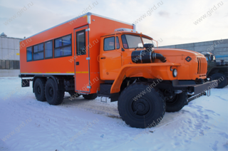 Автобус вахтовый Урал 4320-1912-60 28 мест