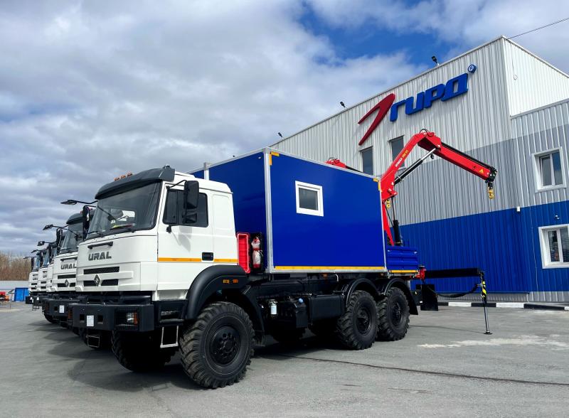 5 грузо-пассажирских автомобилей со спальным отсеком на шасси УРАЛ 4320 с КМУ ИМ 95