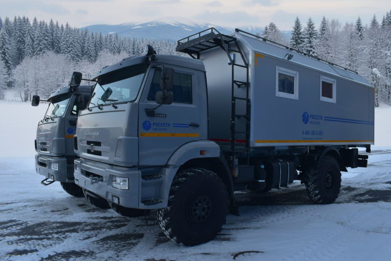 2 передвижные мастерские на шасси  КАМАЗ 43502