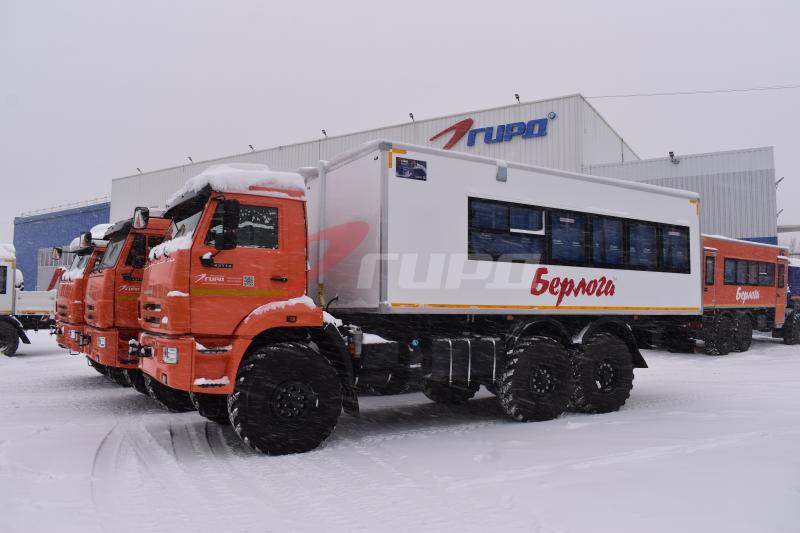 10 вахтовых автобусов БЕРЛОГА 22 места с багажным отсеком на шасси КАМАЗ 43118