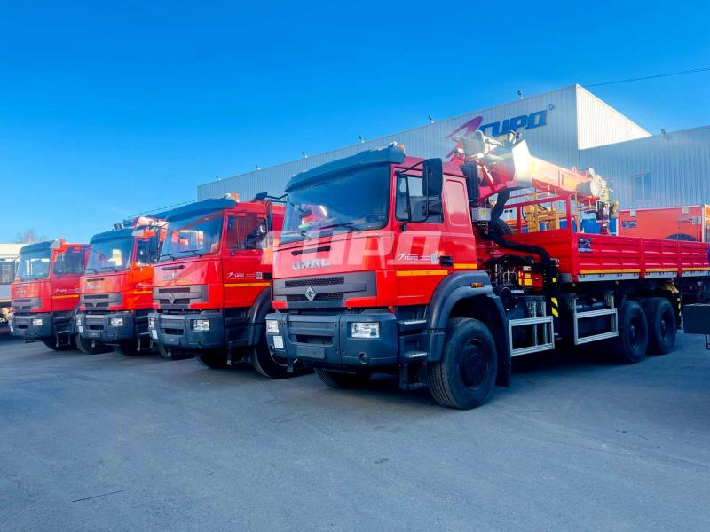 4  бортовых автомобиля с КМУ ИТ 200 и люлькой на шасси УРАЛ С35510