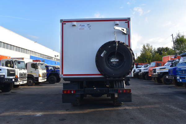 Вахтовый автобус БЕРЛОГА (28 мест) на шасси Урал 4320 4