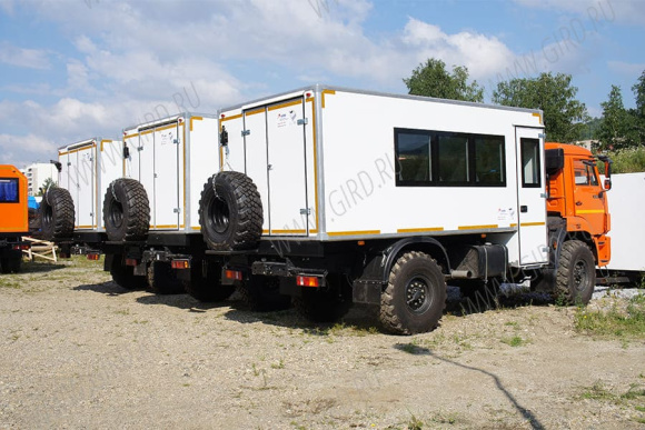 Вахтовый автобус КамАЗ 43502-3036-45 (14 мест) с грузовым отсеком 5