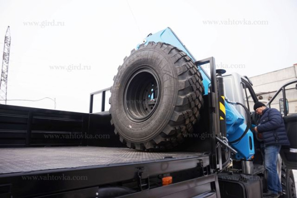 Бортовой автомобиль Урал Next с КМУ ИМ-180 4