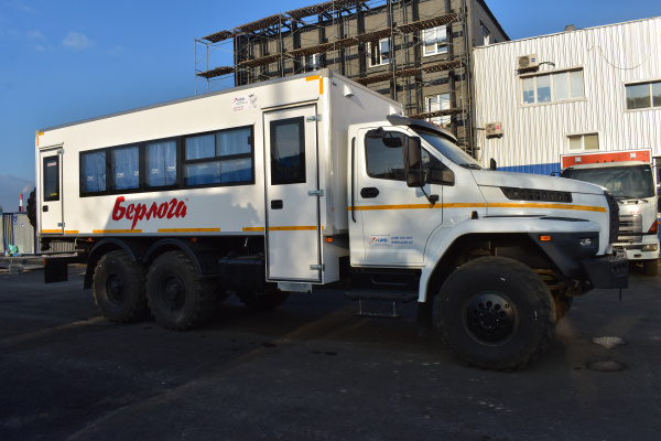 Вахтовый автобус БЕРЛОГА (28 мест) на шасси Урал 4320 2