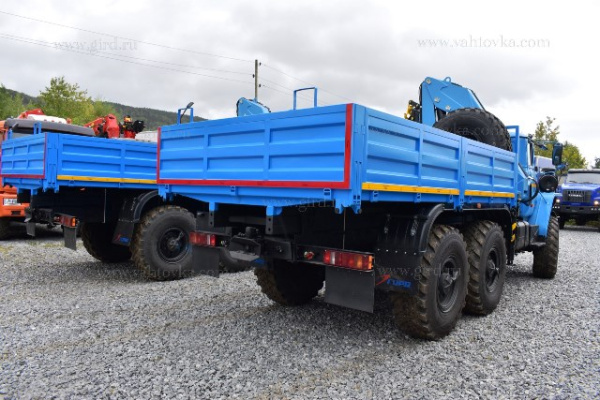 Бортовой автомобиль Урал 5557 с КМУ ИМ-150 4