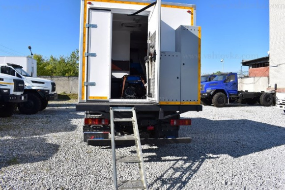 ПАРМ Газон Next с двухрядной кабиной 6