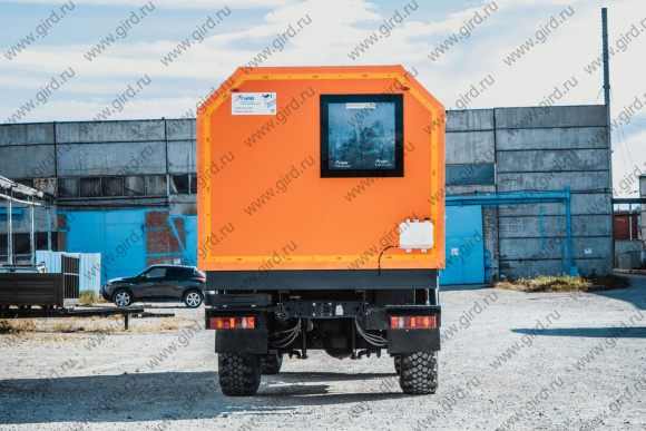 Автобус вахтовый "Берлога" на шасси Камаз 43502-3036-42 (18 мест) 4