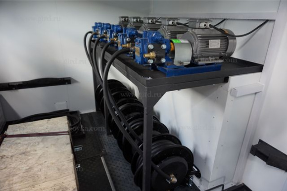 Маслостанция Урал Next 4320-6952-72Г38 с КМУ ИМ-50 6