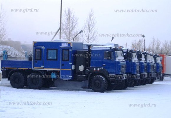 Вахтовый автобус "Берлога" на шасси Урал (метан) с КМУ ИМ-20 5