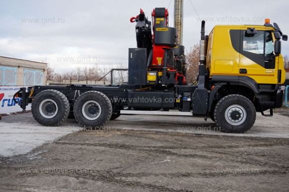 Trakker AT380T45W с КМУ Palfinger РК 40002-EH D 2