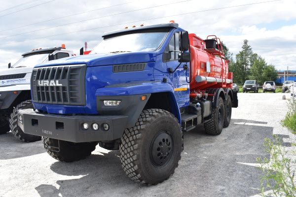 АТЗ 10 на шасси УРАЛ 4320