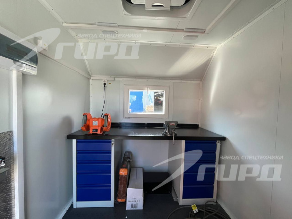 Ремонтно -  эвакуационная мастерская с КМУ ИМ-150 N шасси УРАЛ 4320 