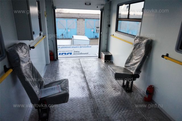 Амбулифт на шасси Isuzu NPR75 L-K 8