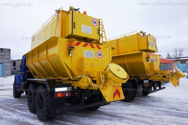 Комбинированная дорожная машина КДМ на шасси Урал Next Комбинированная дорожная машина КДМ на шасси Урал Next