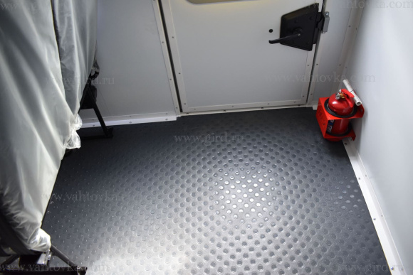 Вахтовый автобус БЕРЛОГА 20 мест на шасси Урал 43206 4