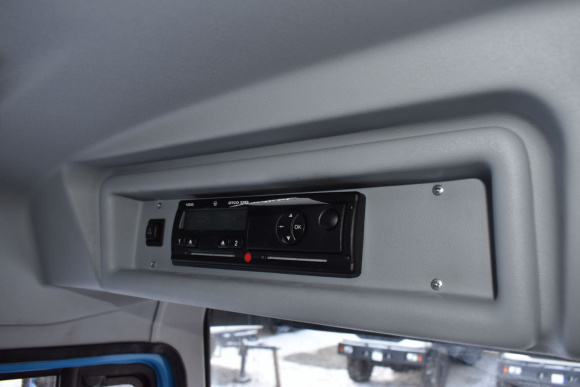 Бортовой автомобиль на базе Урал 4320 (метан) с КМУ ИТ-150 8