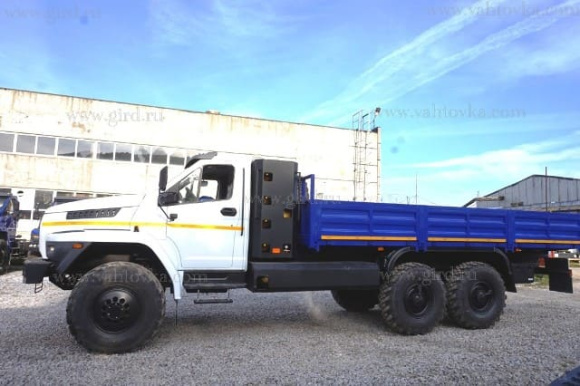 Бортовой автомобиль на шасси Урал Next (метан) 2