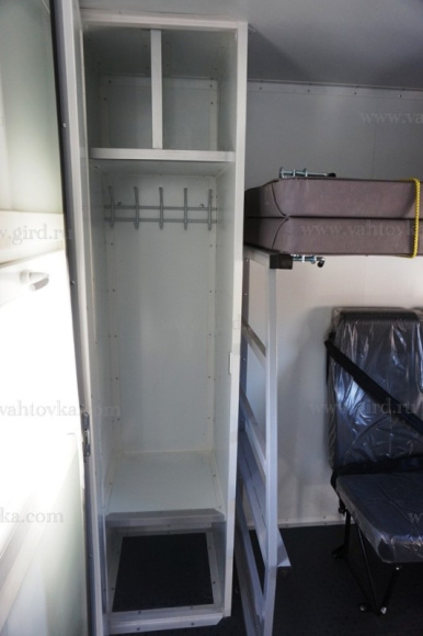 Вахтовый автобус Урал 432007-1151-31 (12 мест) со спальными полками 9