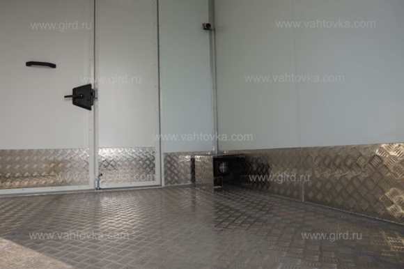 Iveco-AMT Eurocargo MLL150E28W с гидробортом 4