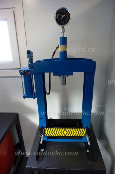 ПАРМ Урал 4320-4152-81 с универсальным токарным станком JET GHB-1340A 9