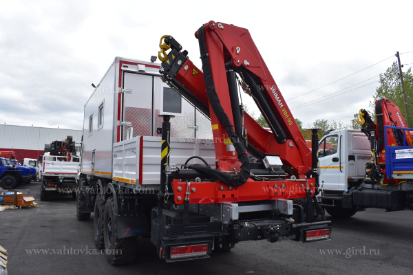 Маслораздаточная станция с КМУ ИМ-95 на базе КамАЗ 43118-3027-48 Маслораздаточная станция с КМУ ИМ-95 на базе КамАЗ 43118-3027-48