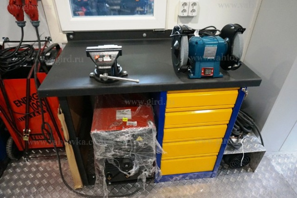 Маслораздаточная станция КамАЗ 44108-013-10 12