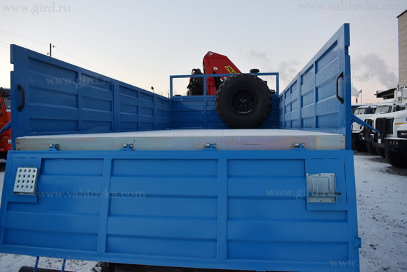 Бортовой автомобиль Урал 4320-4952-16И05Б30А36 с КМУ ИМ-150N 8