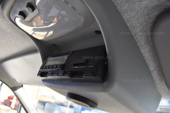 Бортовой автомобиль Урал Next с двухрядной кабиной с КМУ PK-17001A