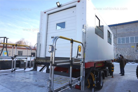 Амбулифт на шасси Isuzu NPR75 L-L 4