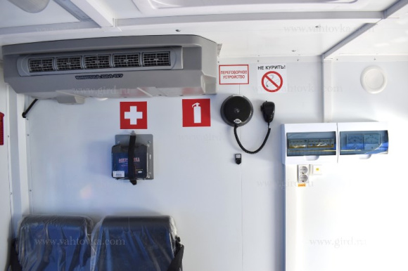 Вахтовый автобус Урал Next 4320-6952-74Е5А32Г38, 10 мест, КМУ ИМ-40Т 10