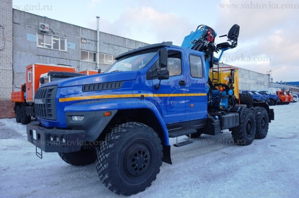 Урал Next (двухрядная кабина) с КМУ ИМ-240 Урал Next (двухрядная кабина) с КМУ ИМ-240