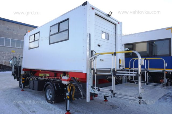 Амбулифт на шасси Isuzu NPR75 L-L 3