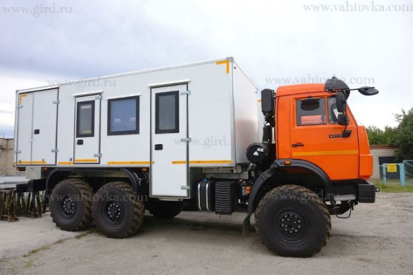 Вахтовый автобус КамАЗ 43118-3011-50 (10 мест) с грузовым отсеком 2
