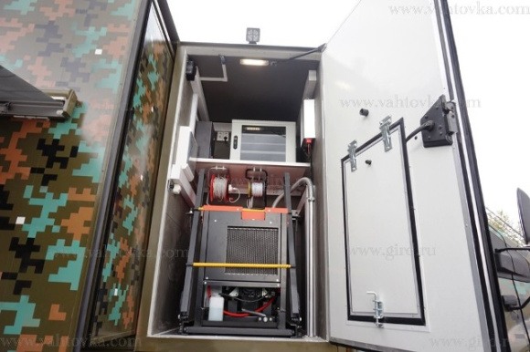 Штабная машина переменного объема на шасси Урал Next