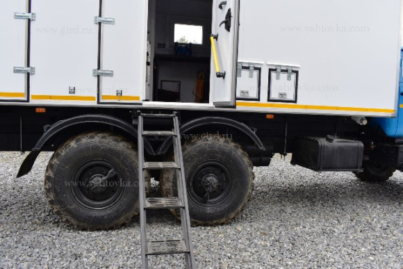 ПАРМ Урал 4320 с маслораздаточным оборудованием 5