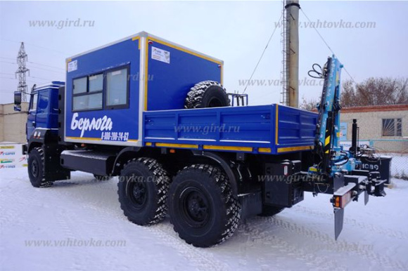 Вахтовый автобус "Берлога" на шасси Урал (метан) с КМУ ИМ-20 2