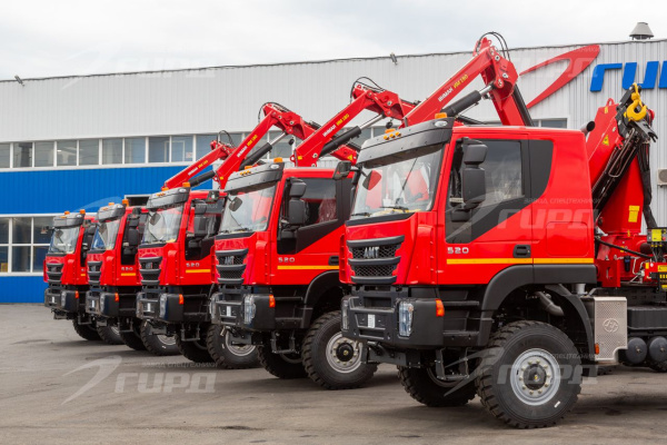 Седельный тягач АМТ с КМУ ИМ-180  Седельный тягач АМТ с КМУ ИМ-180